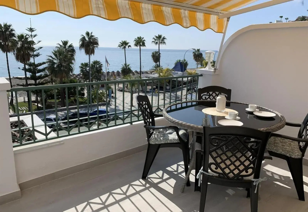 Lovely Apartment at the Beach