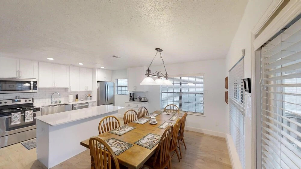 Surf Crestge 20 - 4 Br Cottage