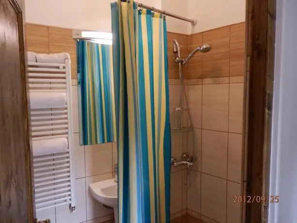 Pannónia Rooms and Apartments