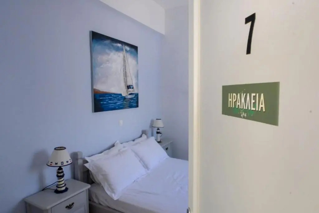 Giasemi Room No 7 Irakleia