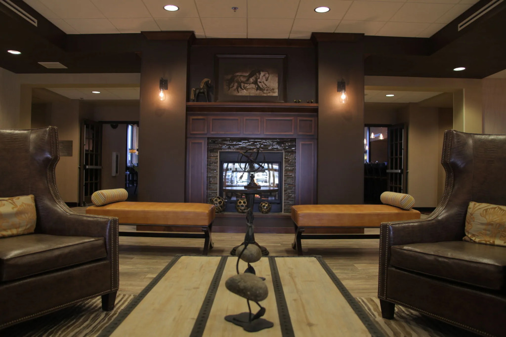Teddys Residential Suites Watford City