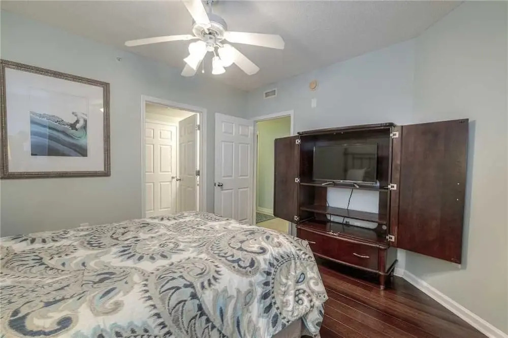 North Tower #809 Condominium 4 Bedrooms 3 Bathrooms Condo