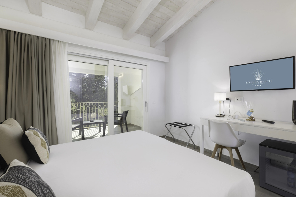 Hotel Sarena Beach