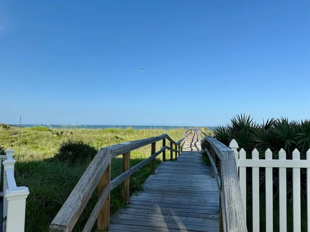 Spacious Seaside Cottage w/ Sunroom 1-minute Walk to Vilano Beach