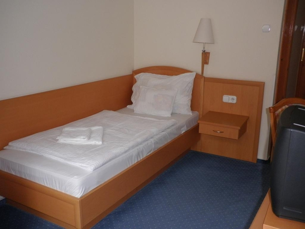 Bella Hotel