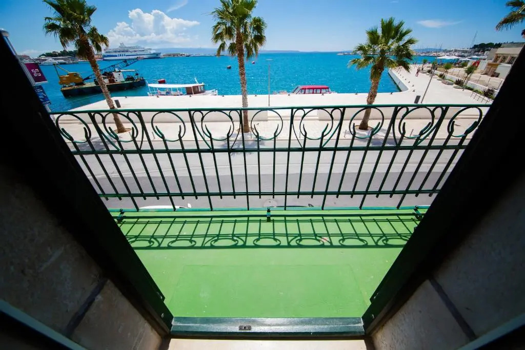 Apartment Sea View Obala Trumbića