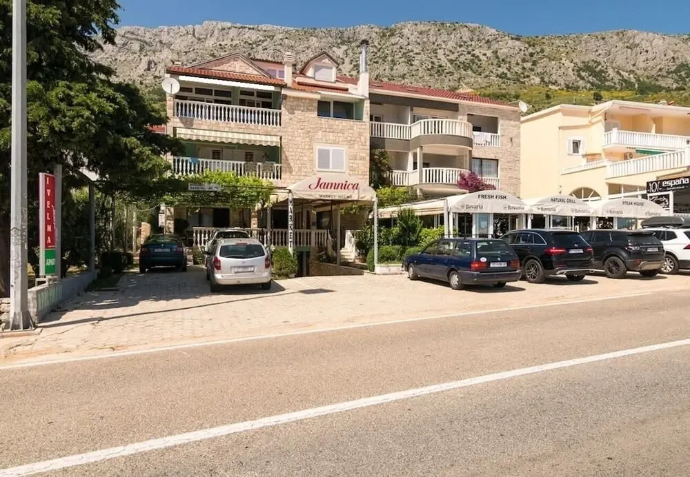 Divna - Modern Apartments With Terrace - A4