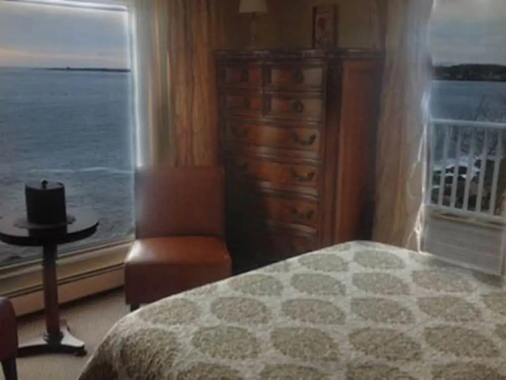 The Quarterdeck Inn by the Sea