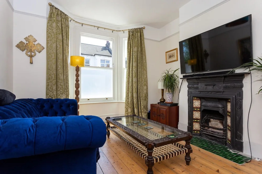 3 Bedroom House With Garden Near Notting Hill