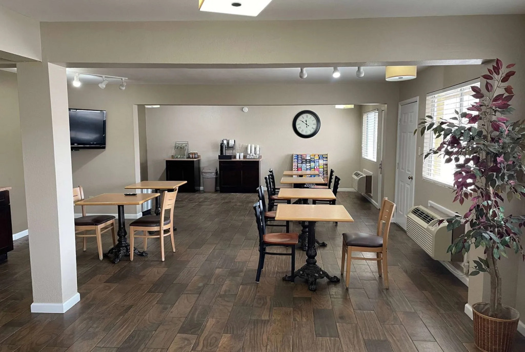 Red Lion Inn & Suites Junction City