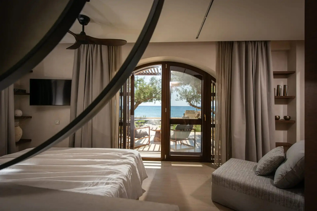 The Echo Of The Sea - Beachfront Luxury Villa