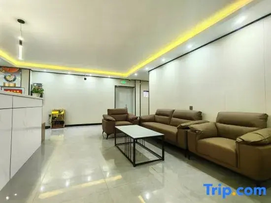 Lan Feng Hotel (Ethnic Specialty Food Street International Convention and Exhibition Center)