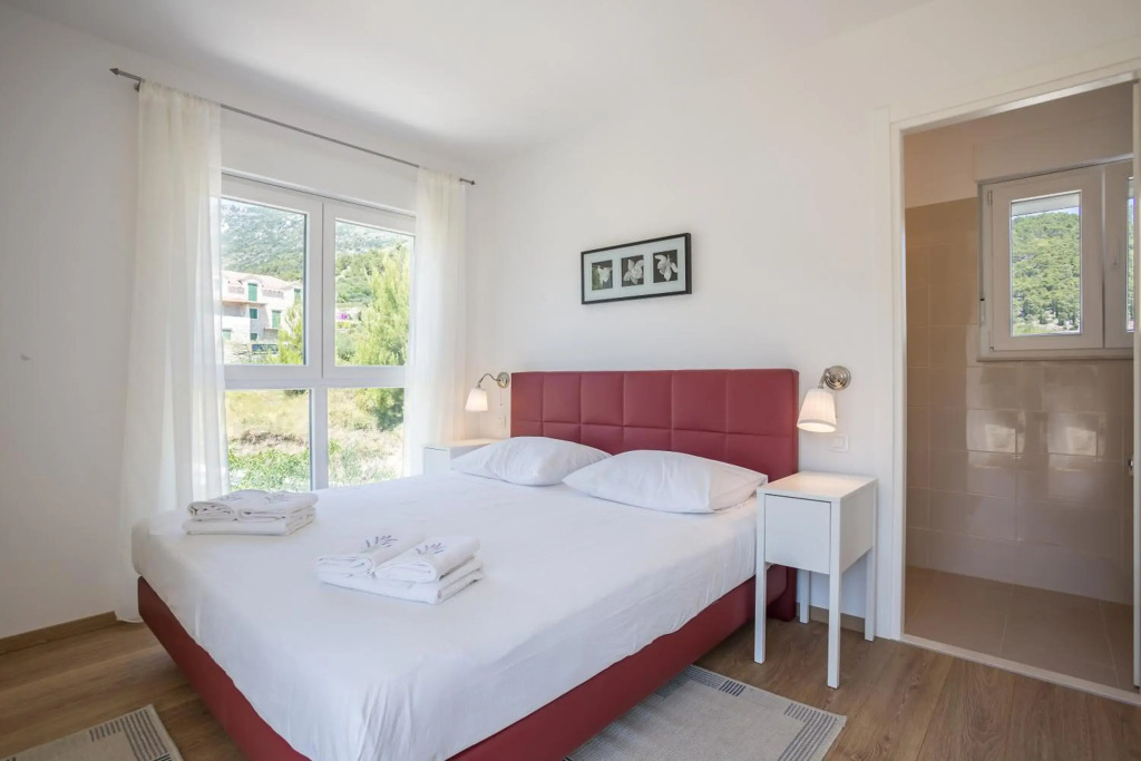 Villa Blanka in Bol for 12 ppl