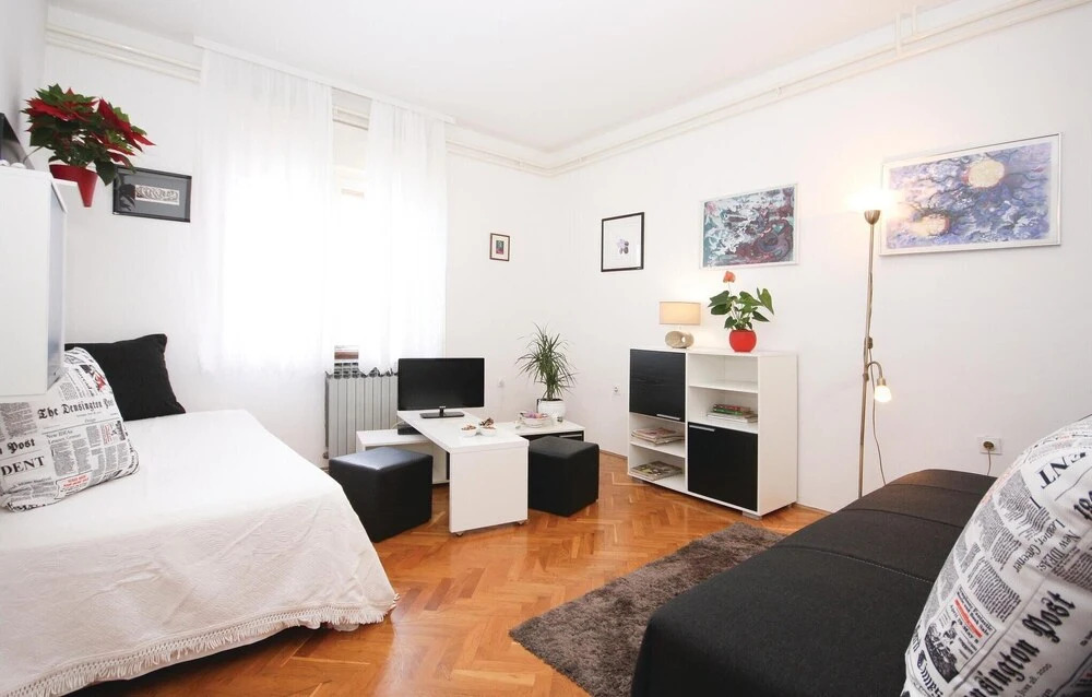 Nice Home in Vodnjan With Wifi and 2 Bedrooms