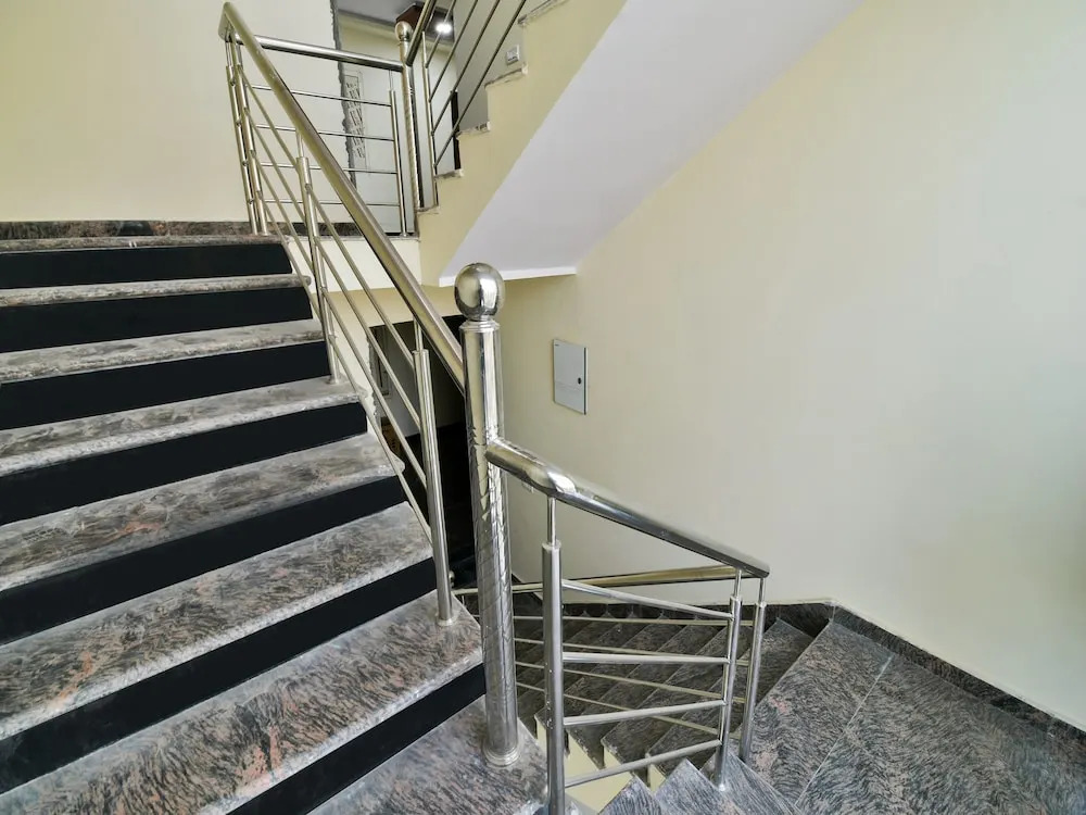 OYO 35433 Hotel Sethi Palace