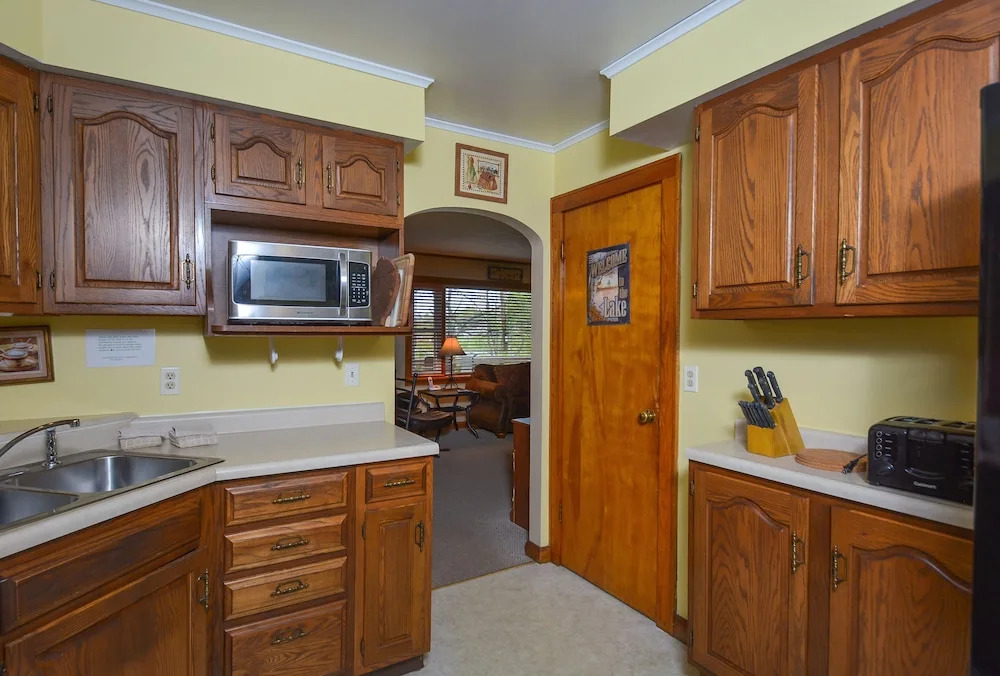Whispering Oaks 3 Bedroom House