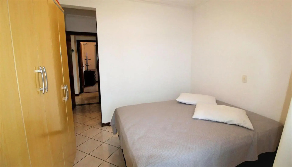 1054 - Apartamento Para Locacao Em Bombinhas - Residencial Solar Das Bromelias Apto 232