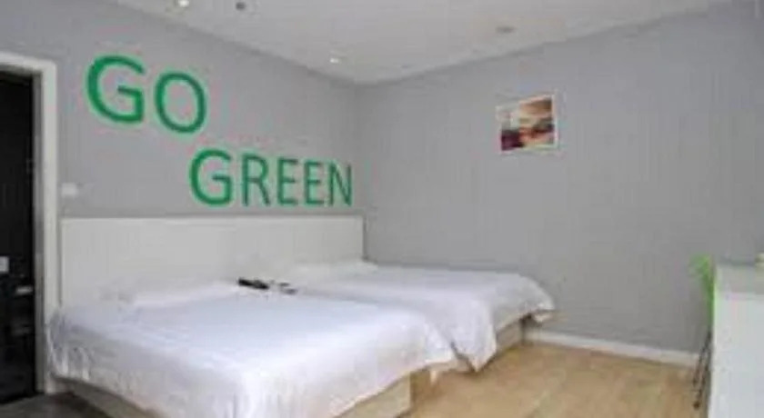 Motel 168 Shenzhen Futian Port Guihua Road Branch