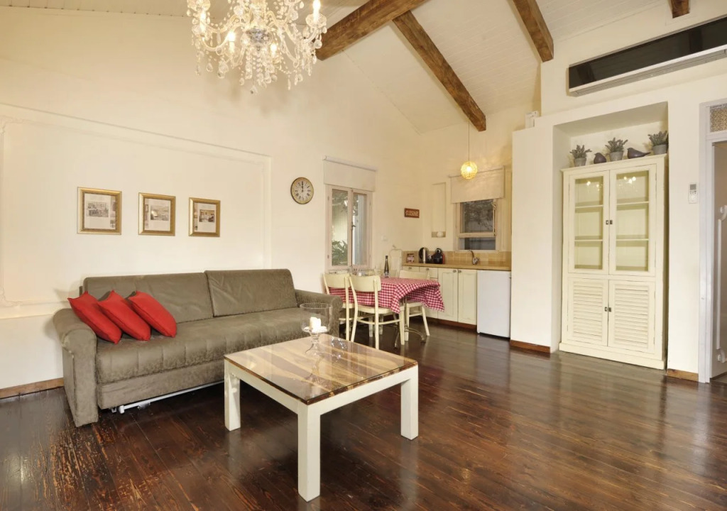 Bikta Belavan Lodge
