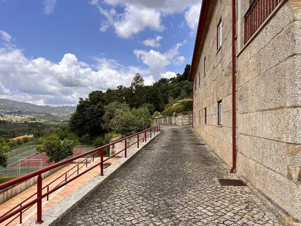 Nomad s Country - Cimo de Vila Mountain Window