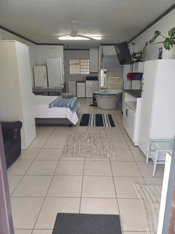 Santini Lace Self Catering Unit