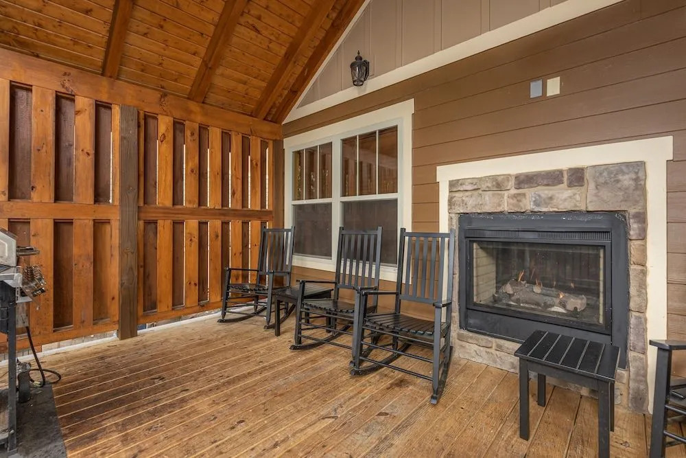 Splash Mansion - Four Bedroom Chalet