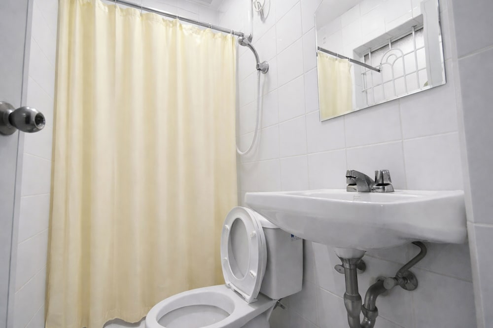 Yuj Inn Pasay