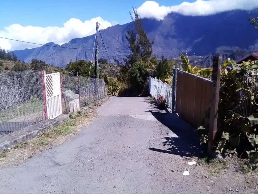 House with 4 Bedrooms in Cilaos, with Wonderful Mountain View, Furnished Terrace And Wifi - 20 Km From the Beach