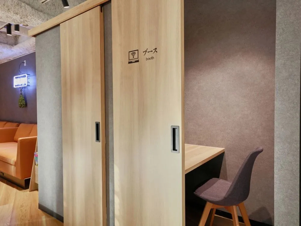 Rembrandt Cabin & Spa Shimbashi - Caters to Men