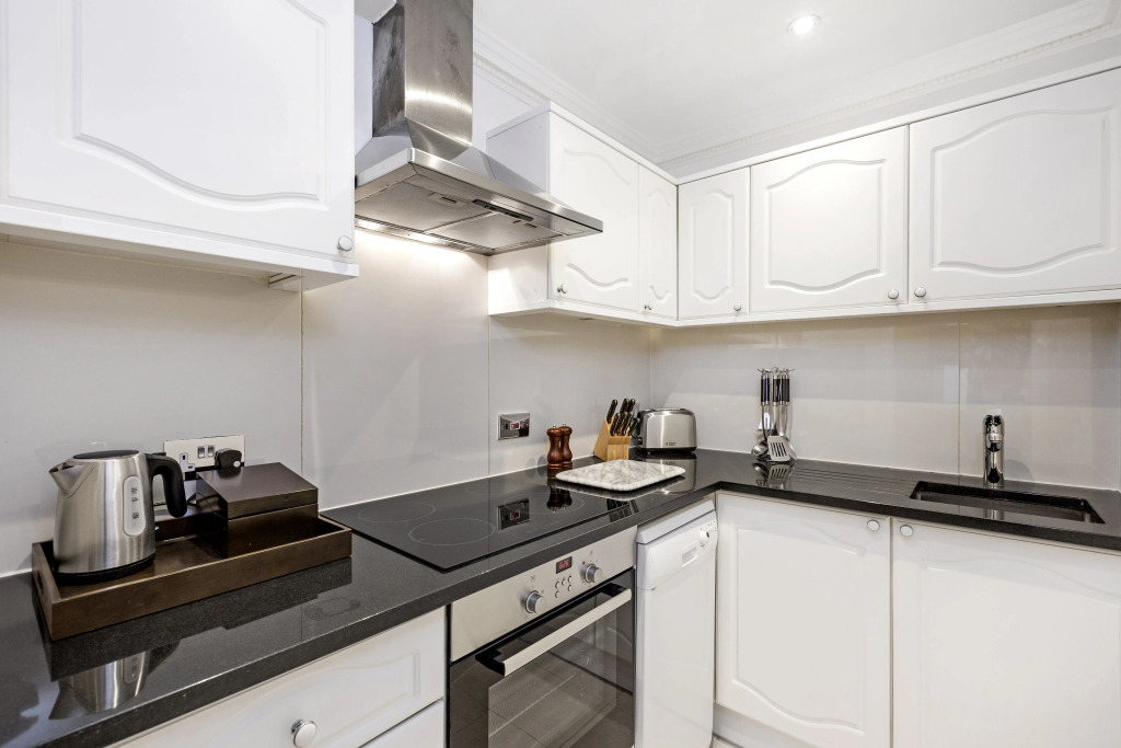 Queensgate Court Apartments