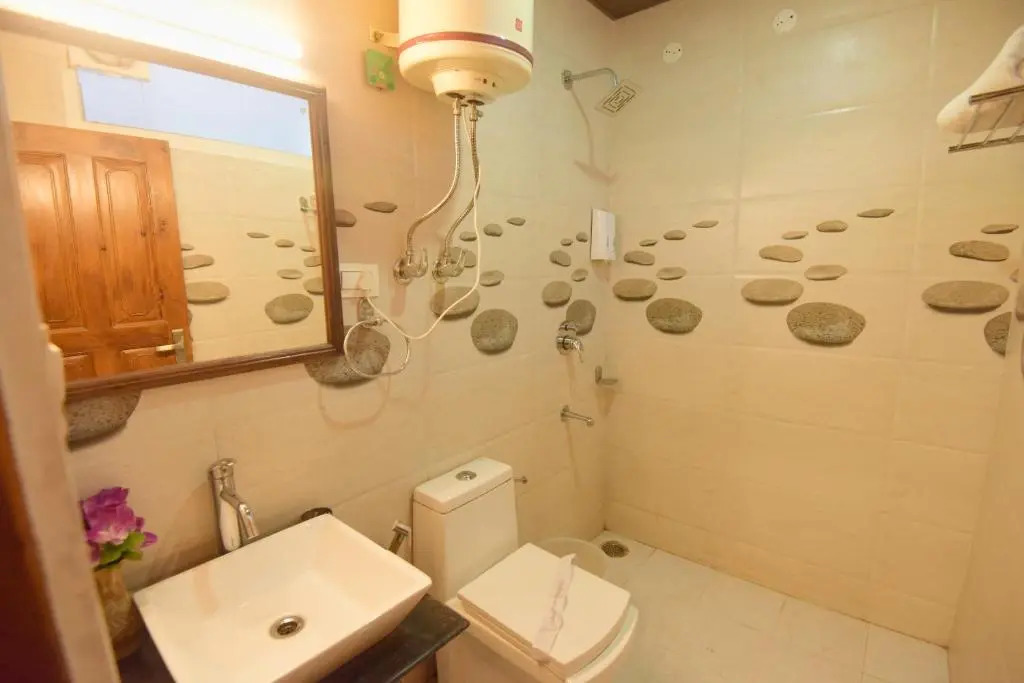 Swiss Cottage by Dumnu Homes next to Kangna Ranaut's house