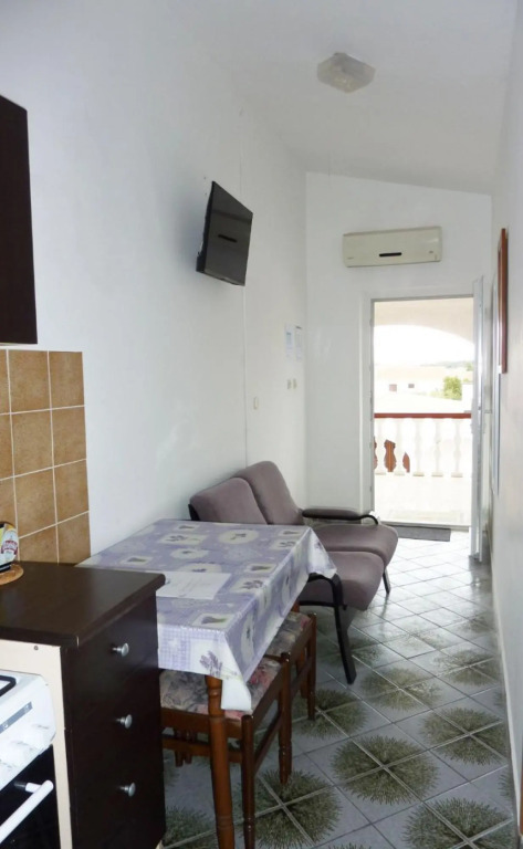 Bozica - 70m from the beach & parking - A4-drugi kat(6)