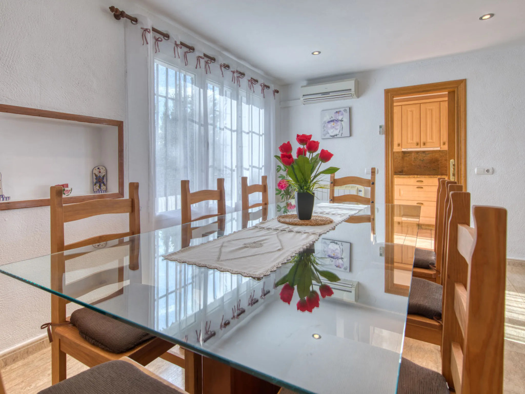 Holiday Home Isabel by Interhome