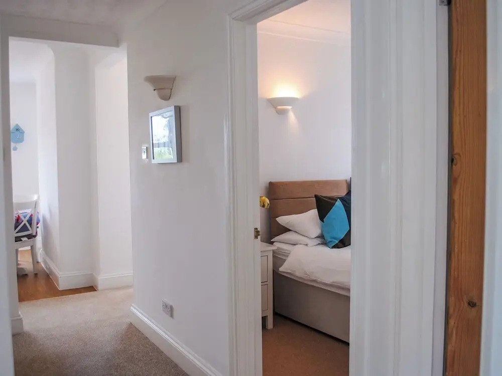 3 Melbury