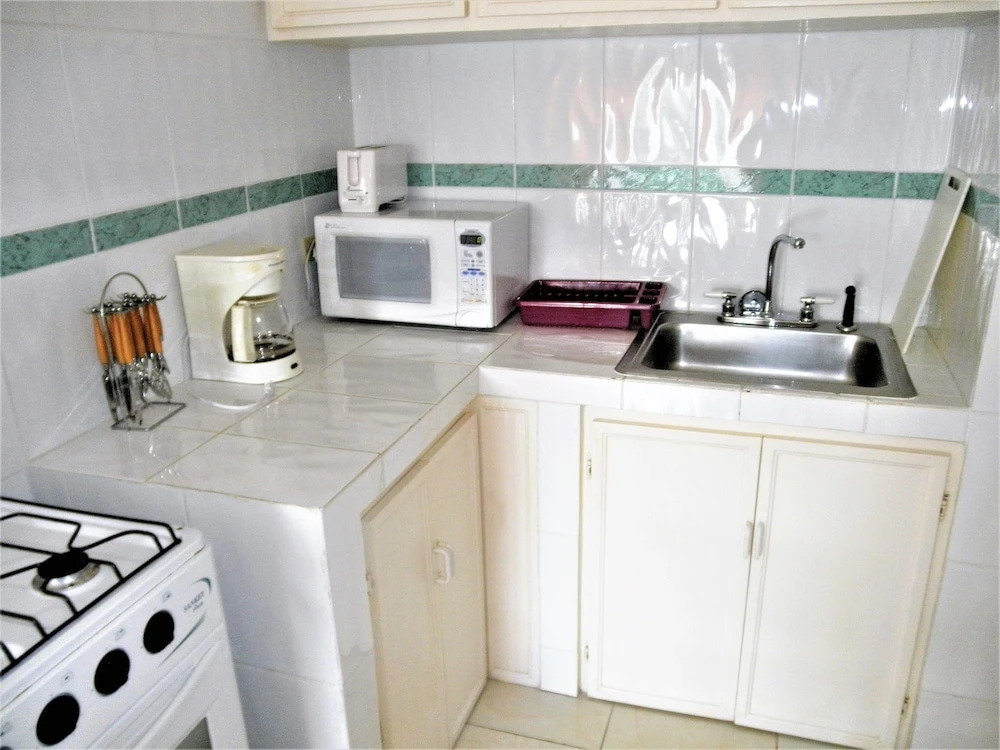 Myriam and Frank Residence