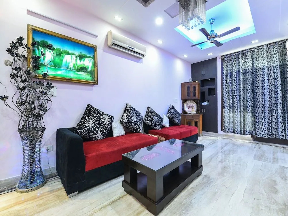 OYO 17017 Mu Stay Guest House