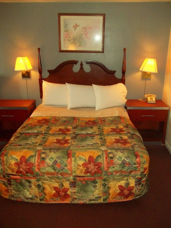 Royal Motel