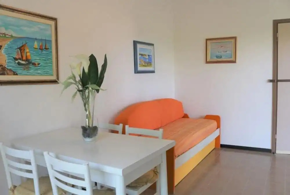 Lovely Bright Flat Near the Beach