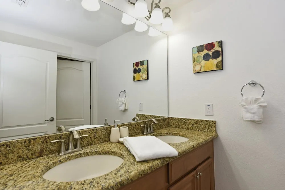 Well Appointed 4bed Town Home at Paradise Palms Resort w Splash Pool -8891