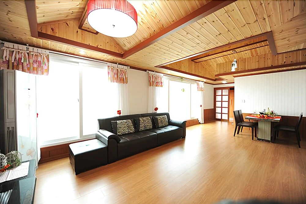 Ganghwa Golden Sunset Pension