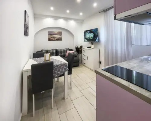Apartman Pink