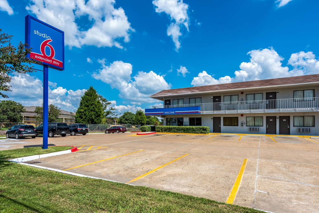 Studio 6-Monroe, LA - Hwy 165