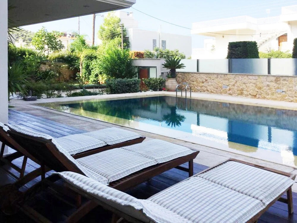 Luxury Apartment in Voula with Pool