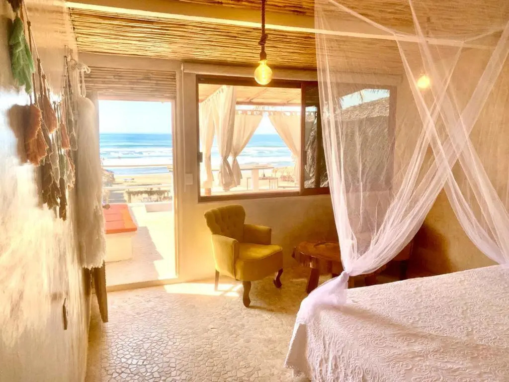 Casa de las Olas Surf & Beach Club
