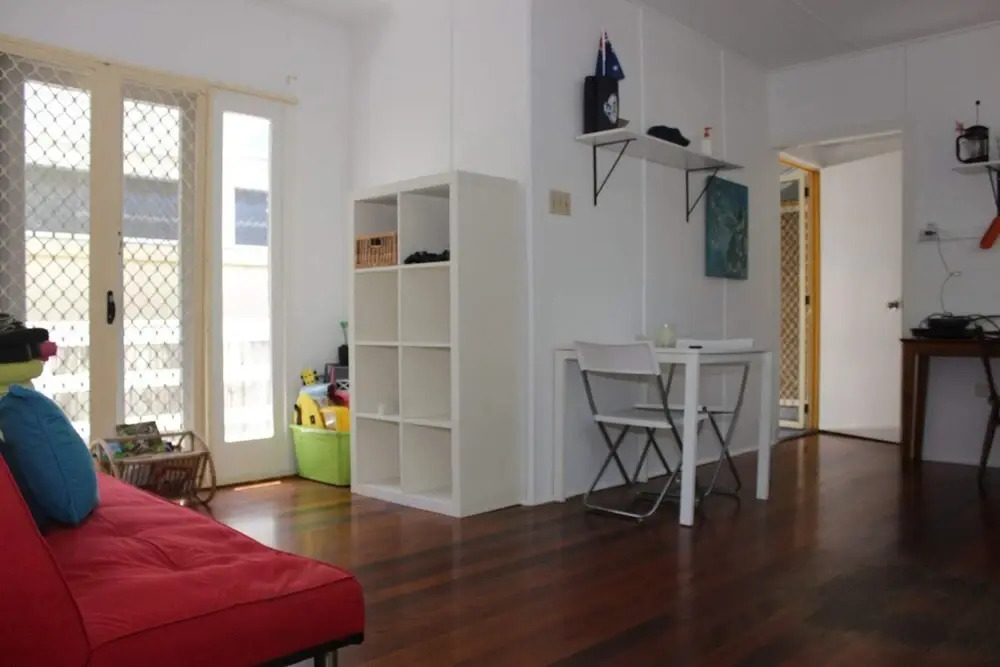 Eclectic 1 Bedroom Apartment in the Heart of Palm Beach