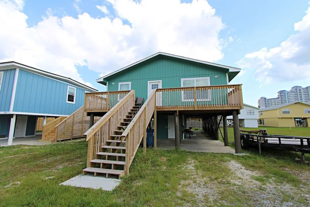 Silver Sands North 2 Bedroom Home by Redawning