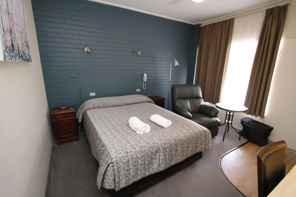 Elm Motel