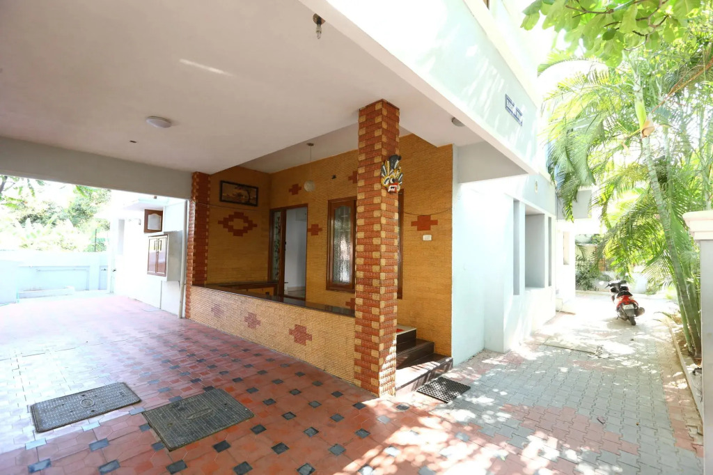 OYO 5287 Velachery