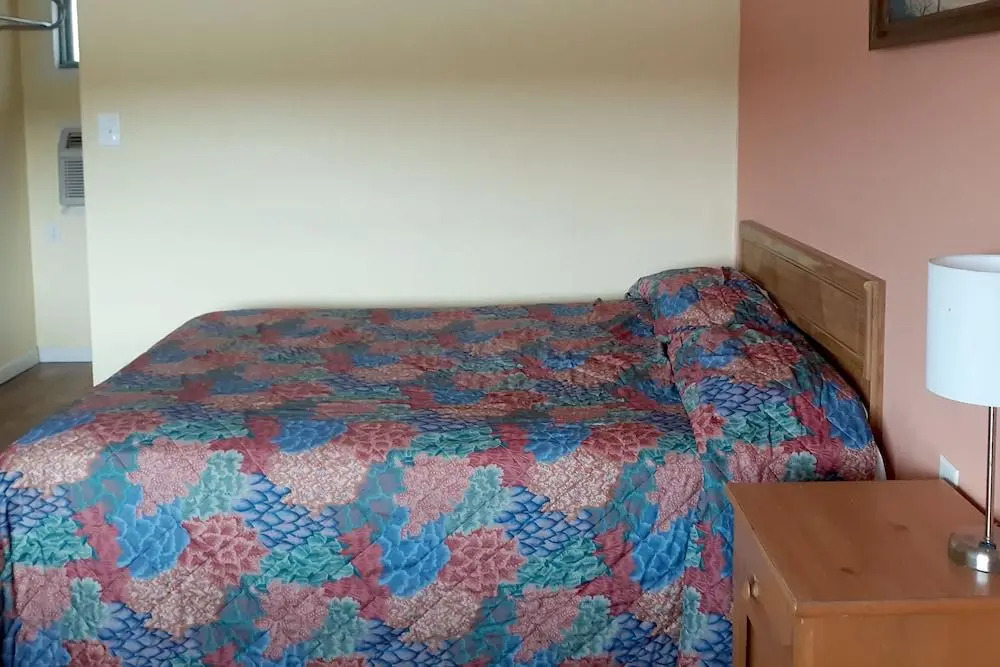 Budget Inn