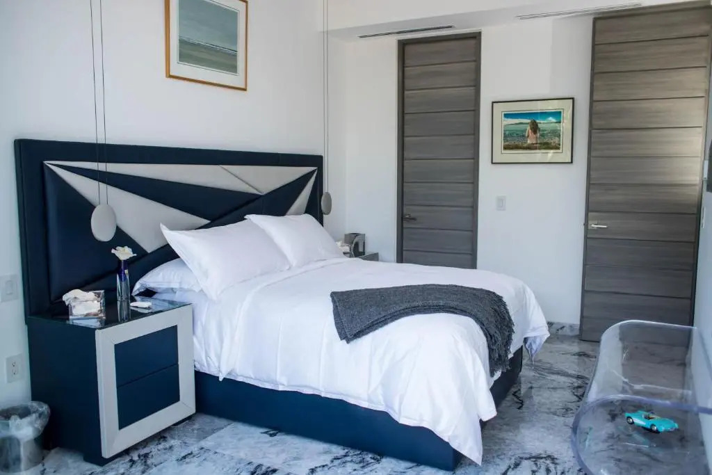 Ochid 4B Ocean Front 1500 Sq. Ft. Condo With 2 Bedrooms & 2 Bath
